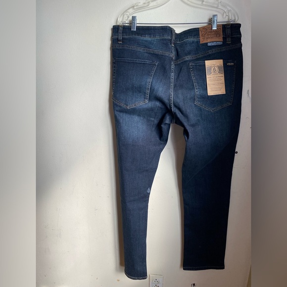 VOLCOM dark blue modern fit slim straight leg stretchy Jeans size 36x 32 - Picture 2 of 14